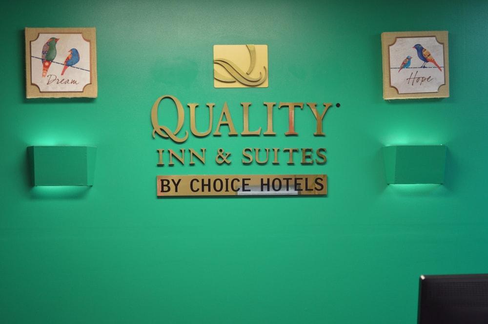 Quality Inn & Suites Fayetteville Exteriér fotografie