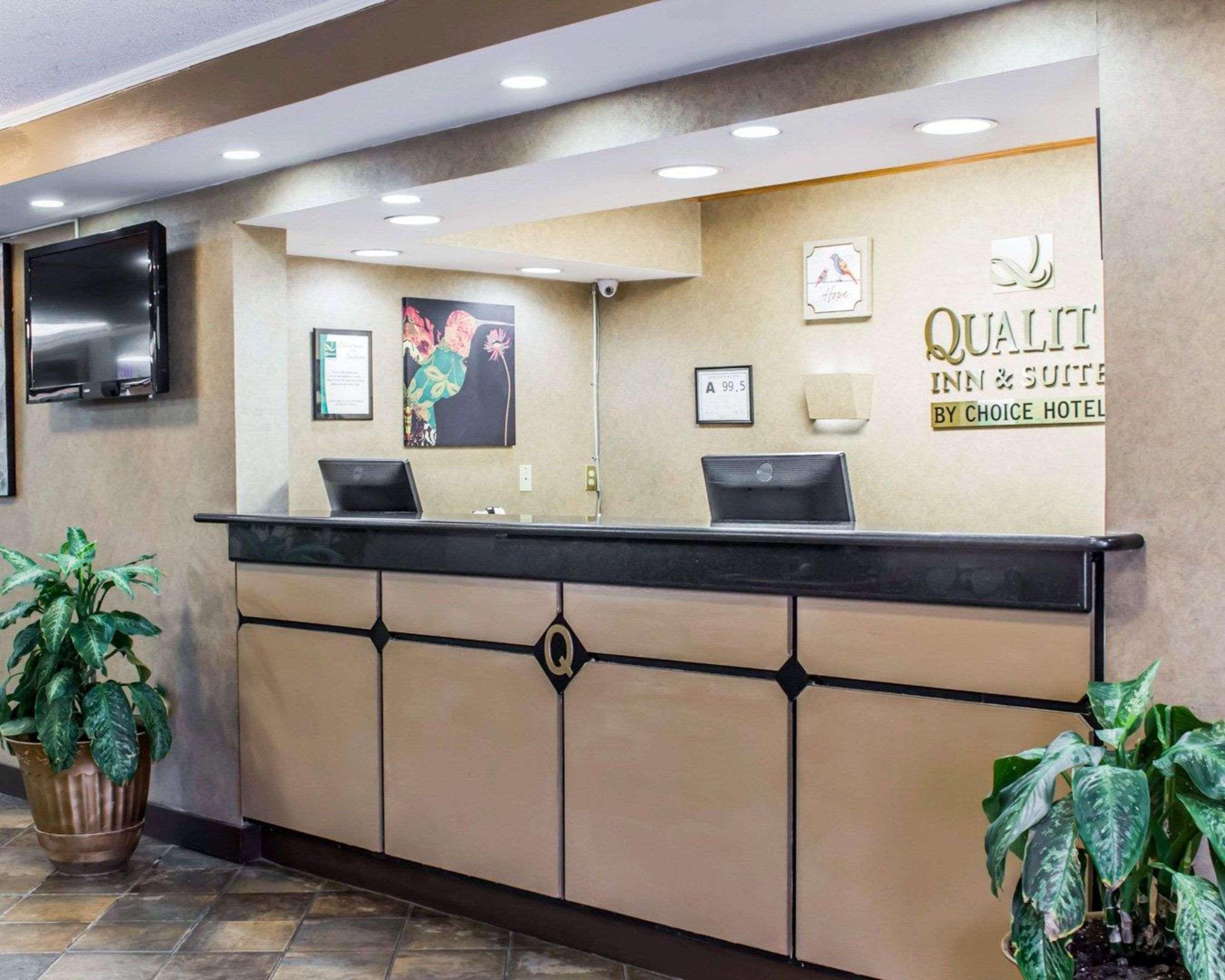 Quality Inn & Suites Fayetteville Exteriér fotografie