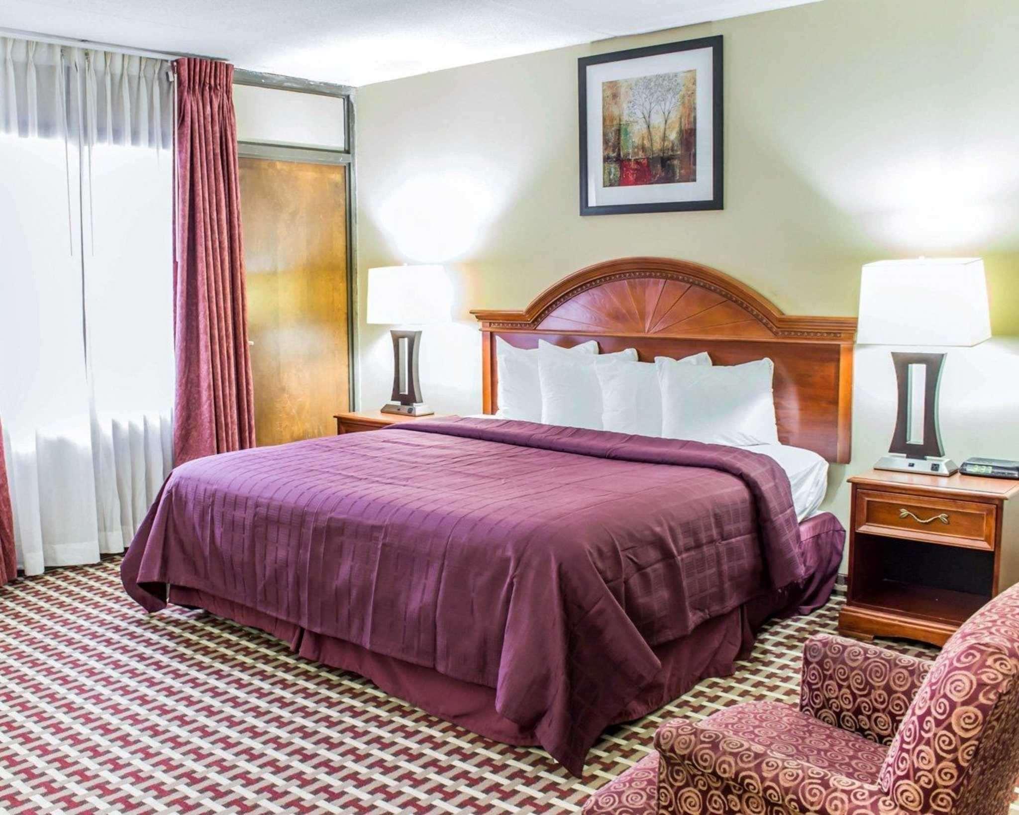 Quality Inn & Suites Fayetteville Exteriér fotografie