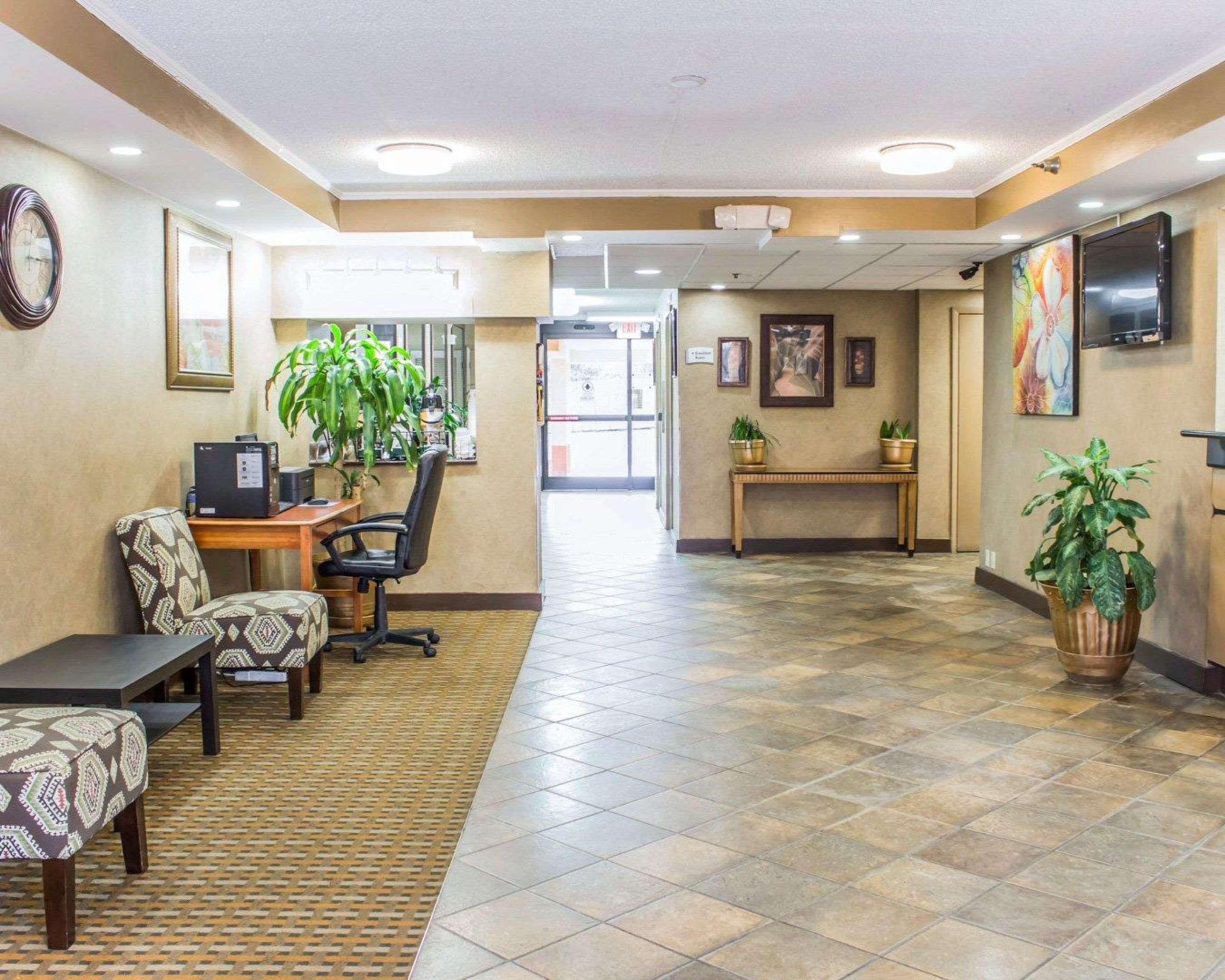 Quality Inn & Suites Fayetteville Exteriér fotografie
