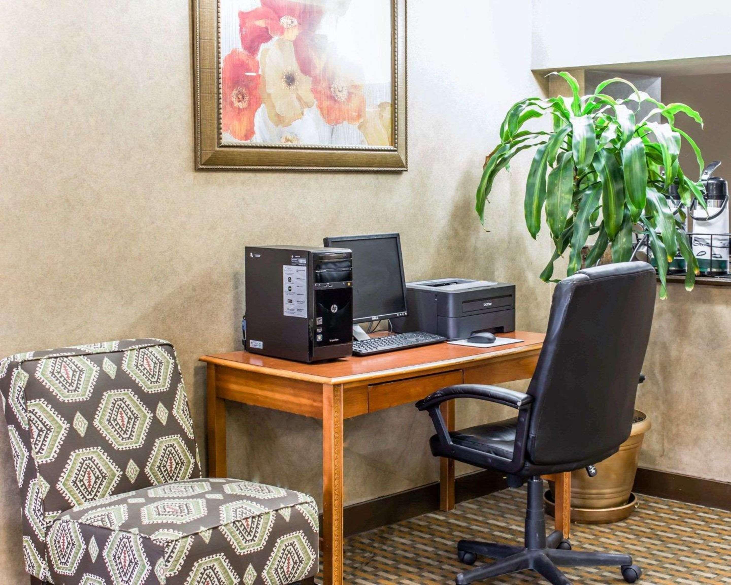 Quality Inn & Suites Fayetteville Exteriér fotografie