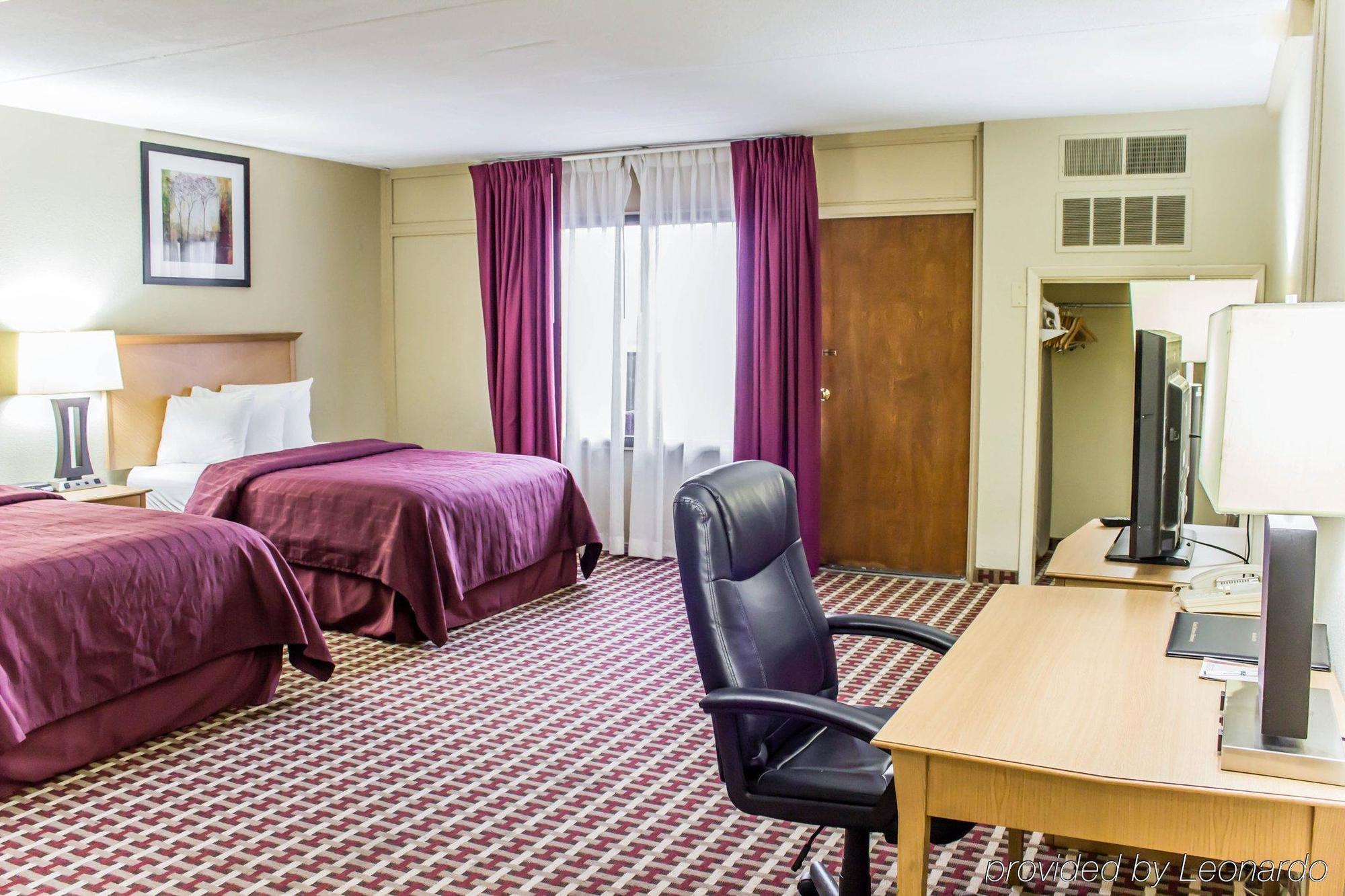 Quality Inn & Suites Fayetteville Exteriér fotografie