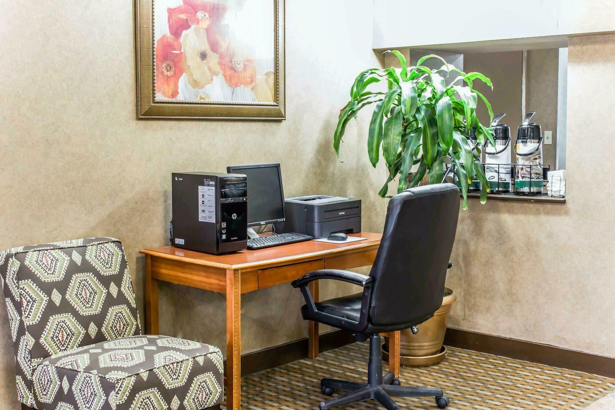 Quality Inn & Suites Fayetteville Exteriér fotografie